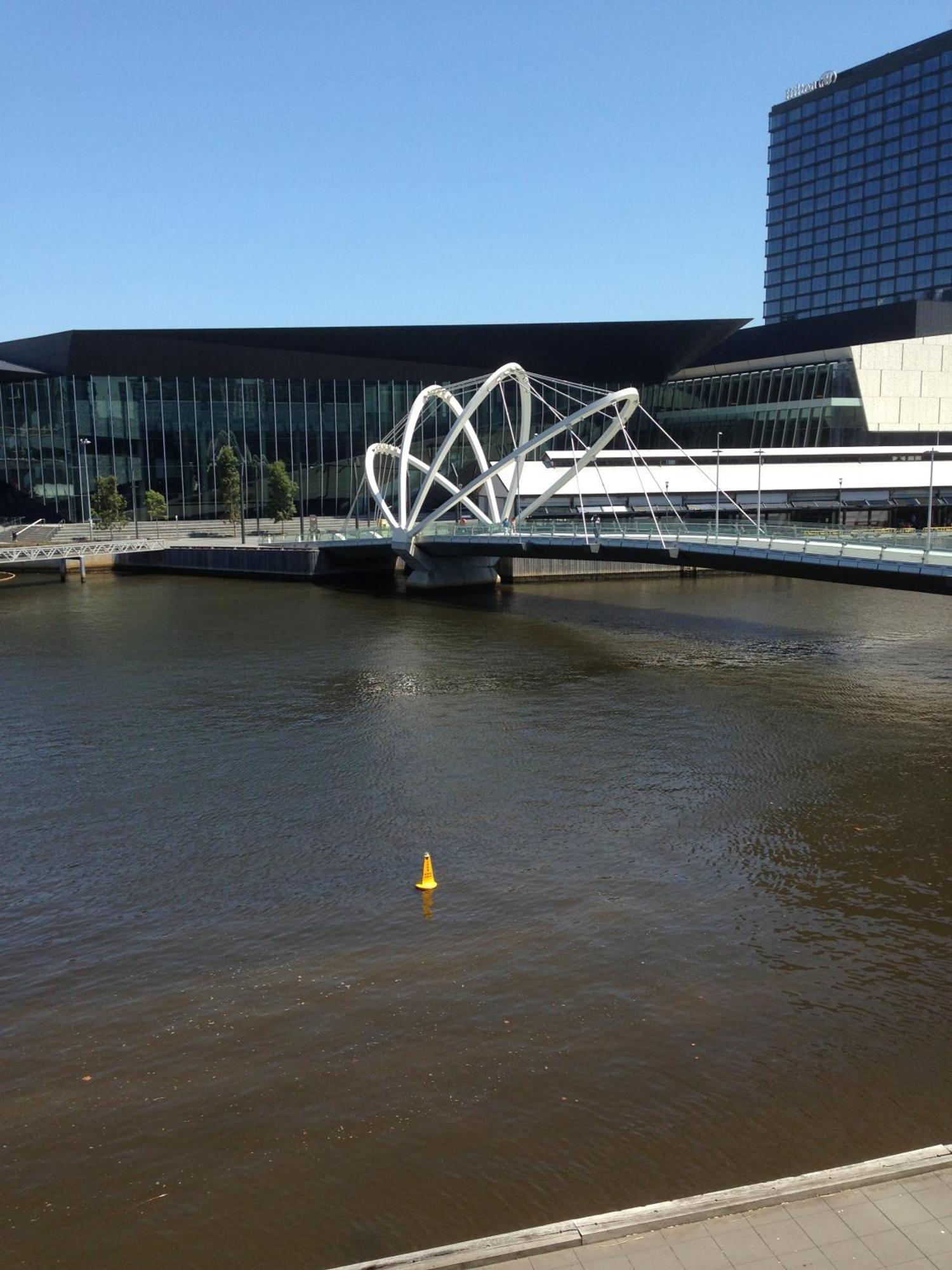 Waterfront Melbourne Apartments מראה חיצוני תמונה